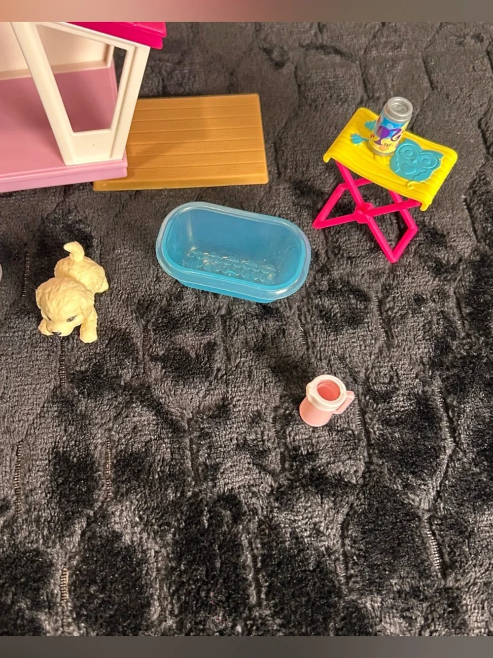 Barbie Doghouse Dogs and Accessories Bundle - Picture 7 of 14